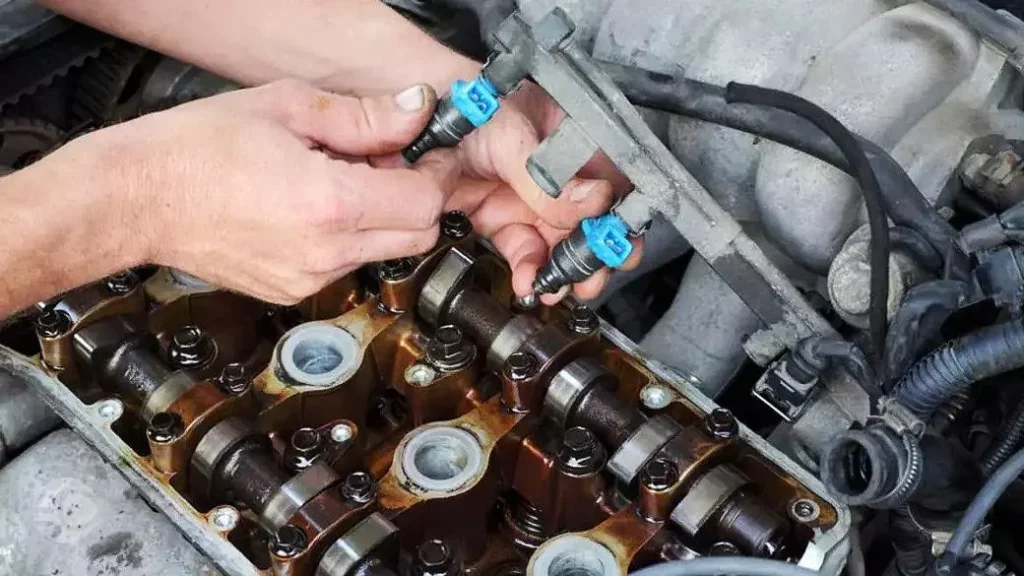راهنمای کامل عیبیابی انژکتور خودرو: علائم خرابی و روشهای رفع مشکل
