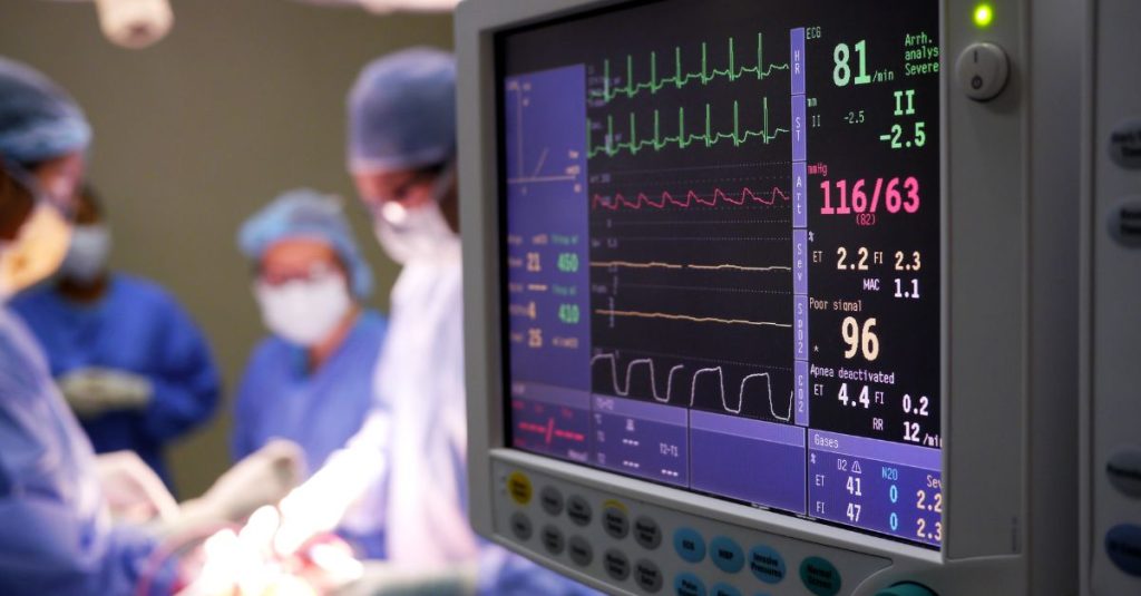 جراحی تیروئید با لیزر در اهواز
